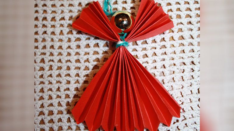 Weihnachtsengel aus Papier sind besonders in der Advents- und Weihnachtszeit eine beliebte Dekoration