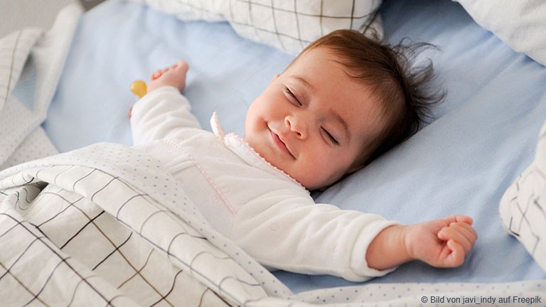 Entspannte Nächte von Anfang an – Was Babys wirklich beim Schlafen brauchen