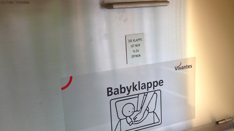 Anonyme Geburt: Babyklappe