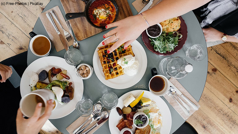 Darum bestellen immer mehr junge Eltern ihr Essen im Netz