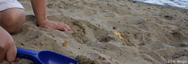 Warum sich Kleinkinder beim Sandburgbauen vergiften können