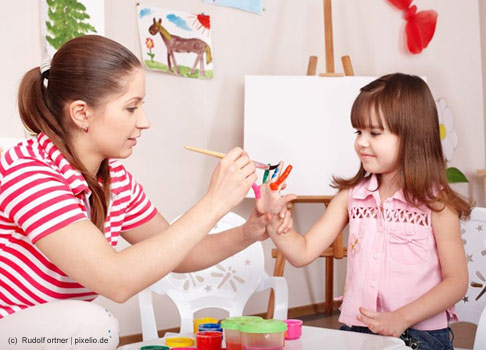 Als Vorbild inspiriert sie viele Mädchen zu ihrem ersten frühen Berufswunsch: Die Kindergärtnerin liegt auf Platz 6 mit 3,6%.