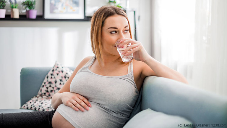 CBD-Öl in Schwangerschaft und Stillzeit