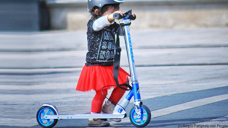 Sicher unterwegs mit dem Kinderroller