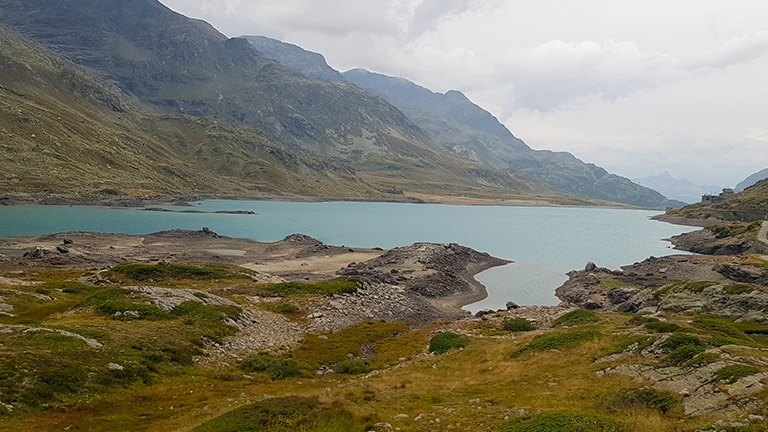 Lago Bianco auf der Berninalinie