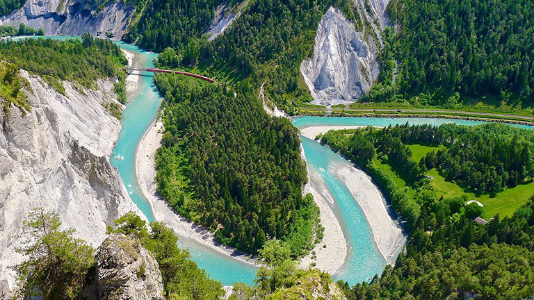 Arosalinie: Rheinschlucht oder Grand Canyon der Schweiz