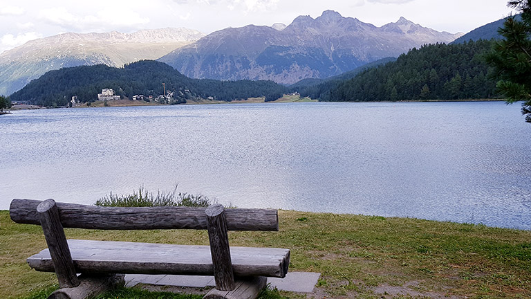 Sankt Moritzersee auf der Berninalinie