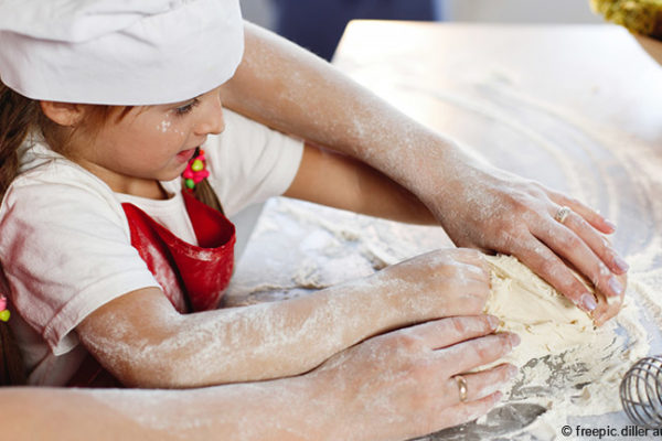 Brot backen mit Kindern: Eine lehrreiche und gleichzeitig köstliche Aktivität
