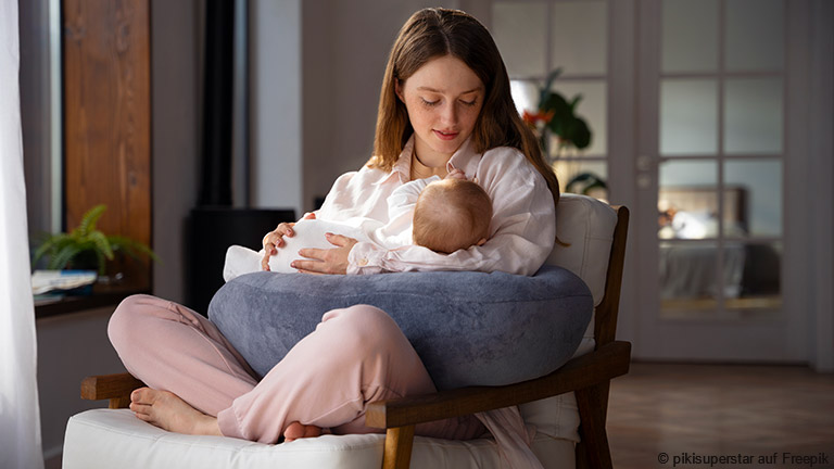 Stillen leicht gemacht: Praktische Tipps für frischgebackene Mamas